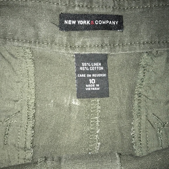 Green Linen Shorts - Picture 3 of 4